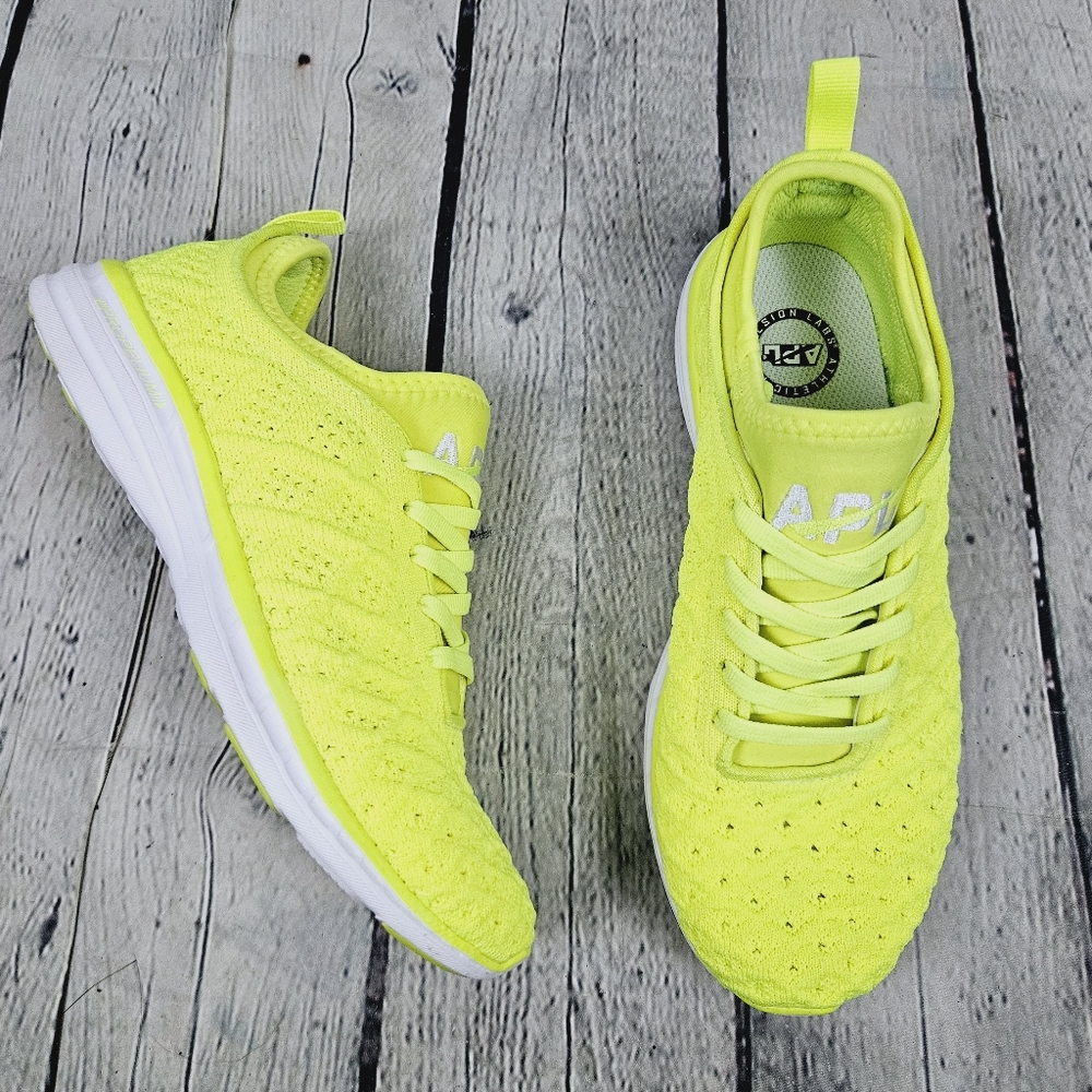 APL | Techloom Phantom lace-up athletic sneakers